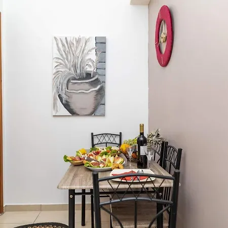 Maury Down Town Apartment *