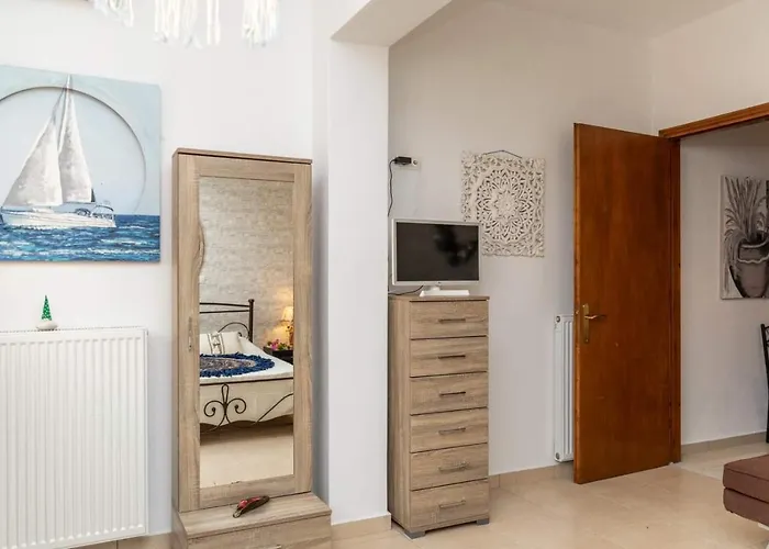 Maury Down Town * Naxos City