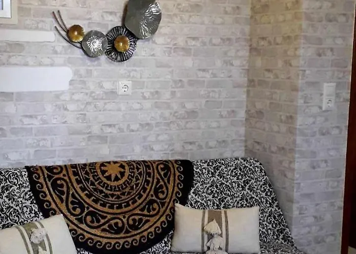 Maury Down Town Апартаменты Naxos City